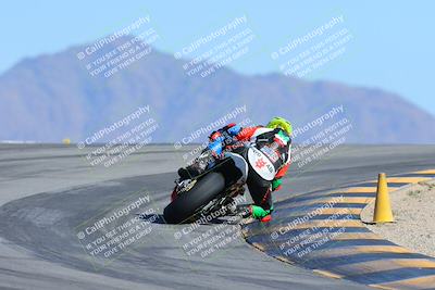 media/Oct-19-2024-CVMA (Sat) [[7df39c5a0d]]/Race 8- Formula 40 MW and LW/